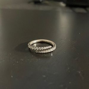 Pandora Ring